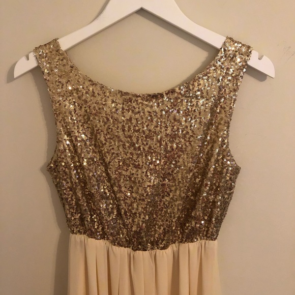 Medium Gold Sequin Dress - Picture 2 of 4